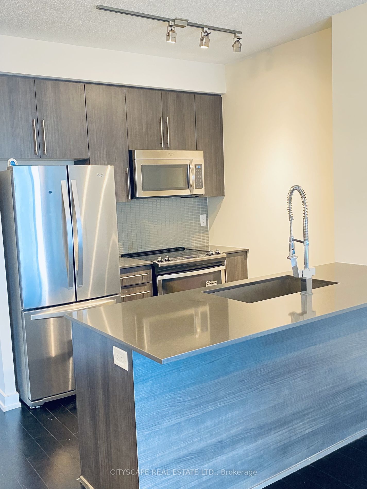 4011 Brickstone Mews, unit 2104 for rent - image #8