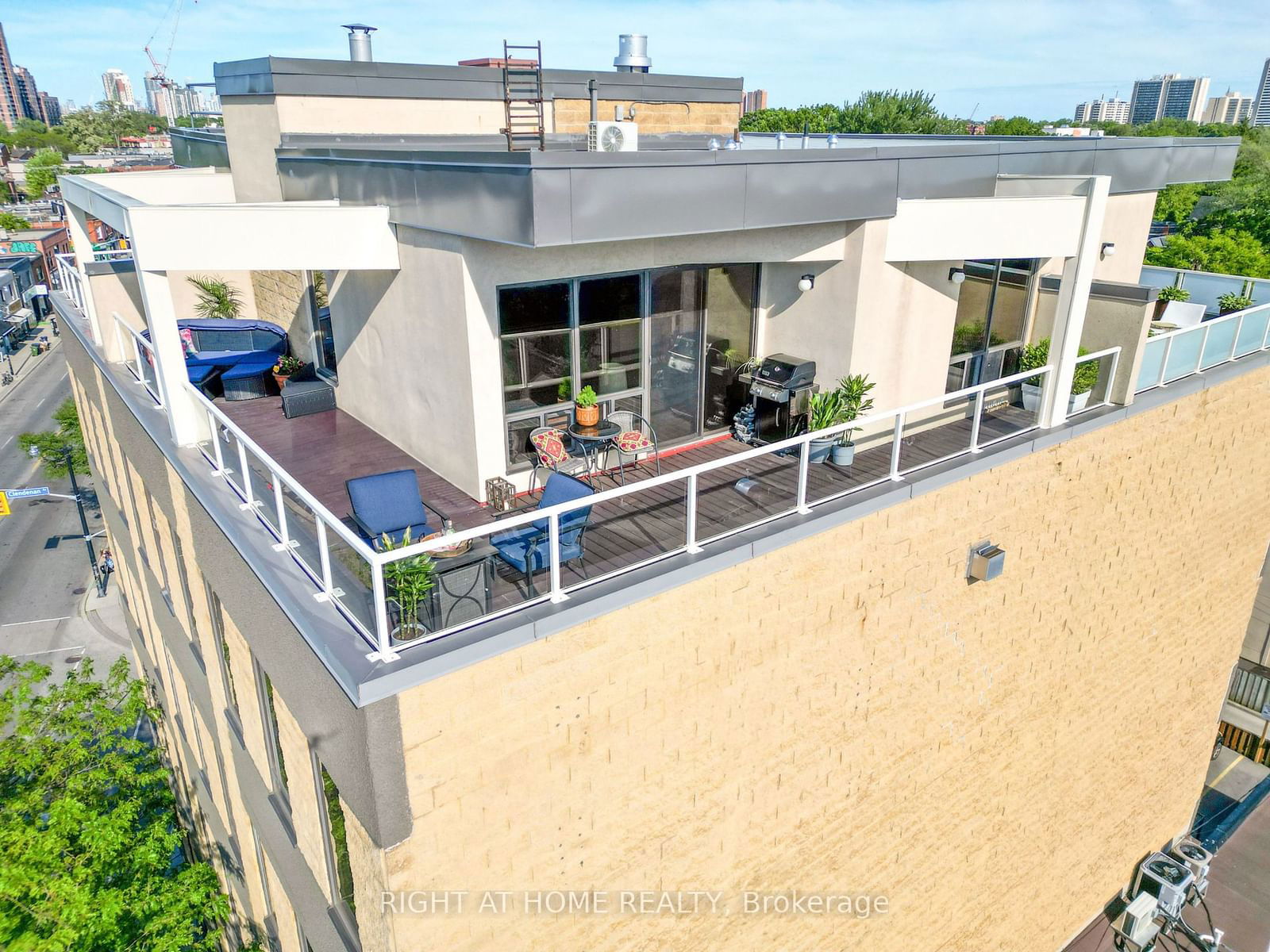 One St Johns Place Lofts, West End, Toronto