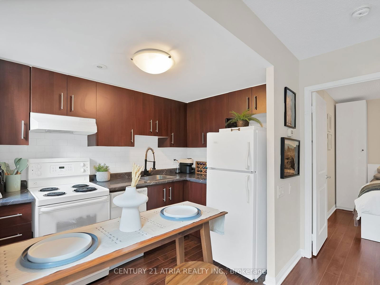 9 Windermere Ave, unit Th94 for sale - image #13