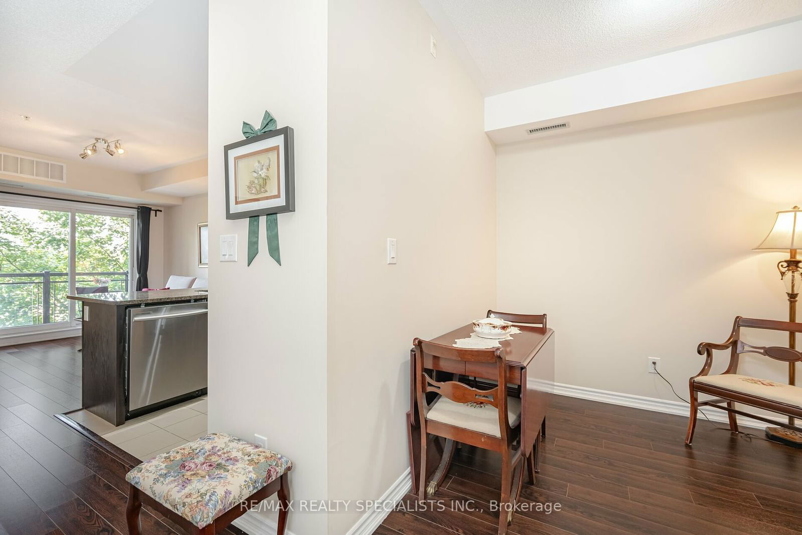 570 Lolita Gdns, unit 244 for sale