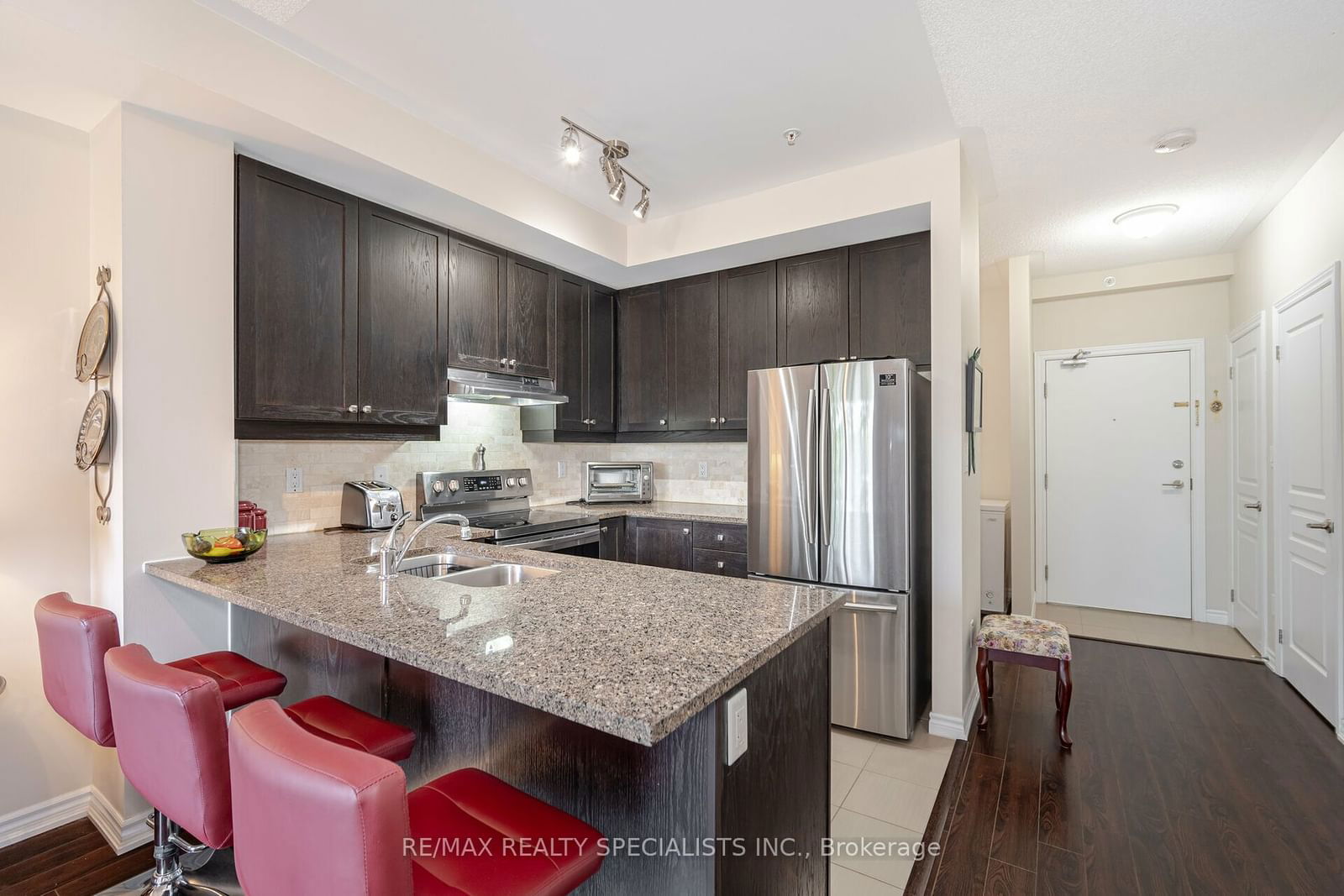 570 Lolita Gdns, unit 244 for sale - image #8