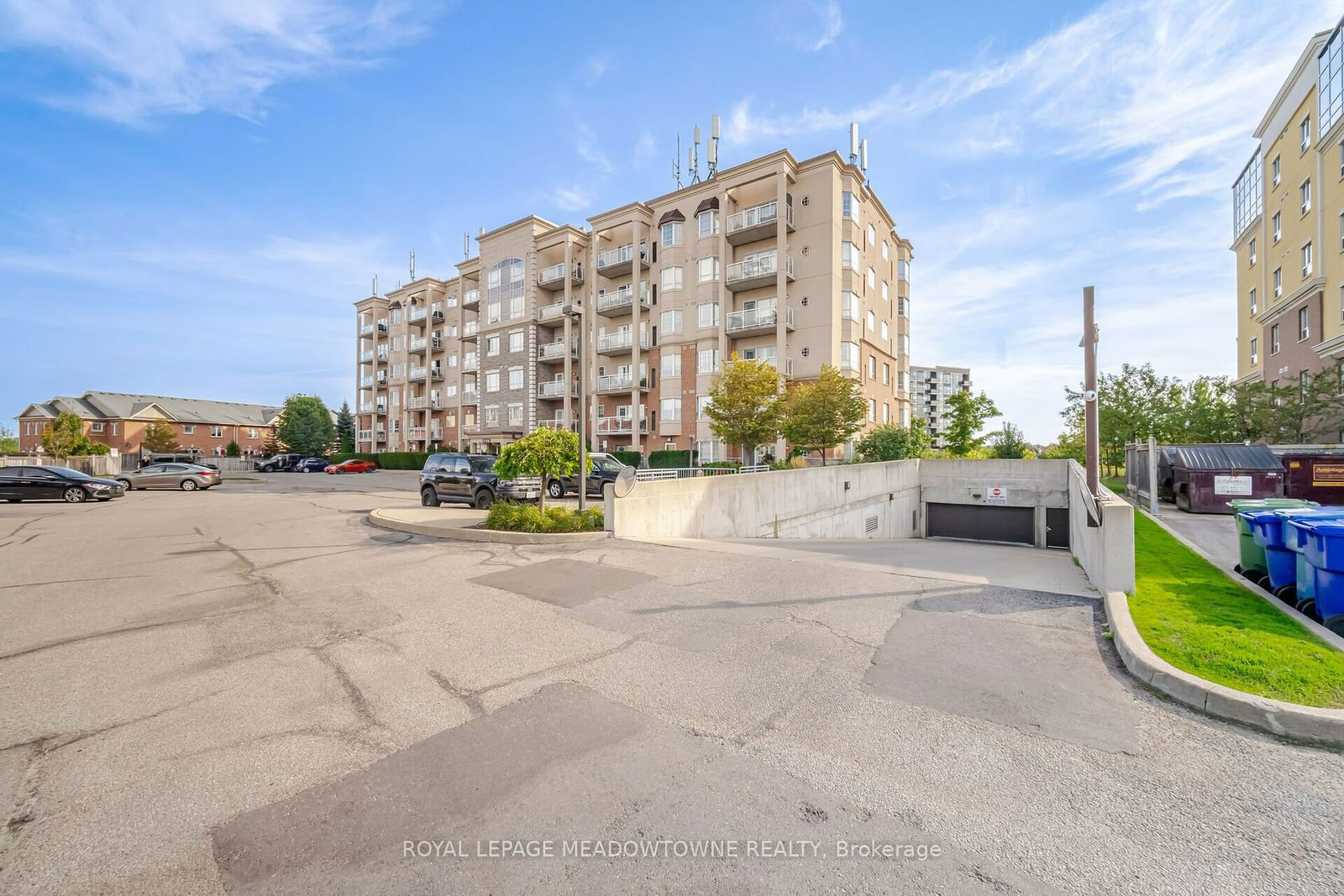 1379 Costigan Rd, unit 607 for sale - image #30