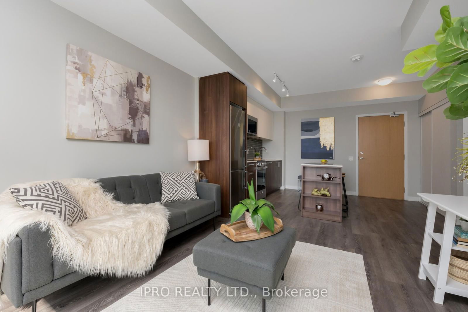 1787 St Clair Ave W, unit 822 for sale - image #13