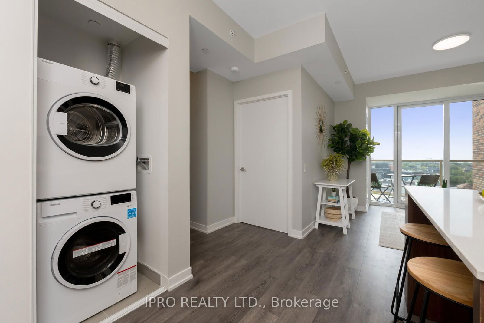 1787 St Clair Ave W, unit 822 for sale - image #15