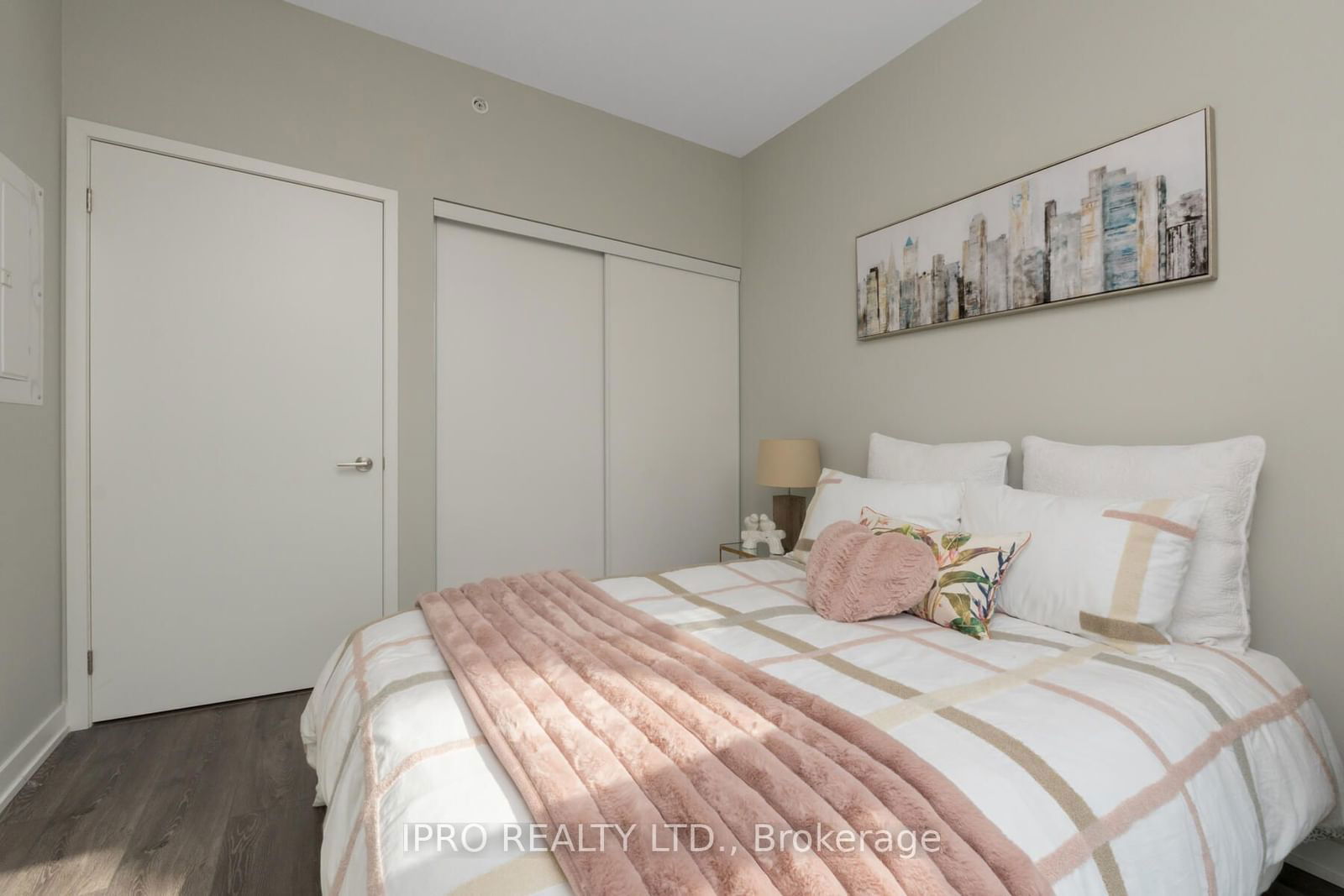 1787 St Clair Ave W, unit 822 for sale - image #18