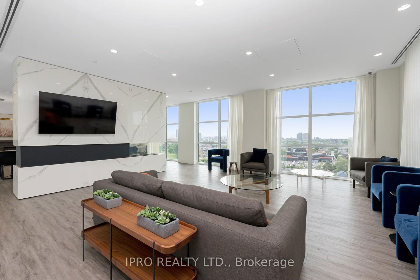 1787 St Clair Ave W, unit 822 for sale