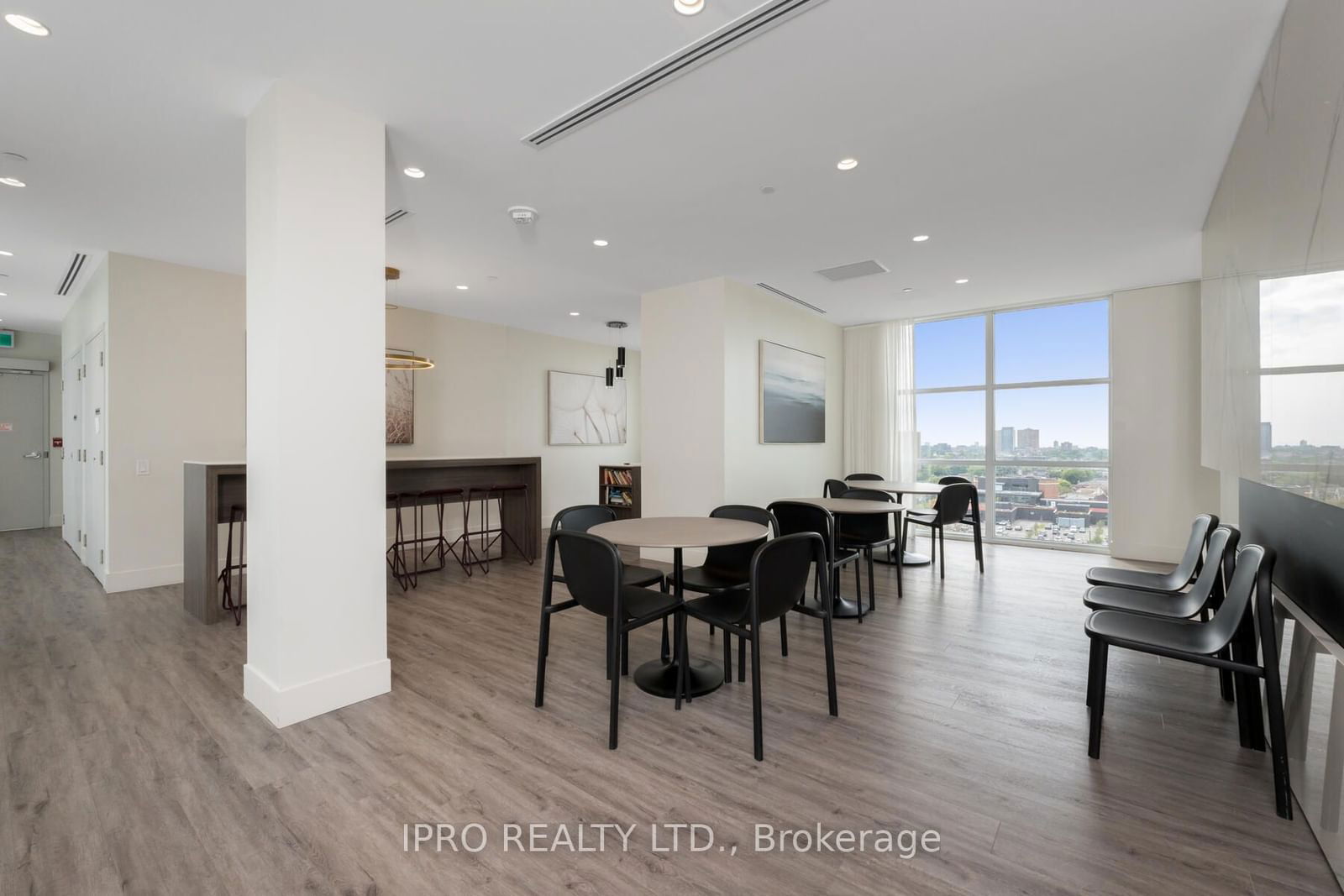 1787 St Clair Ave W, unit 822 for sale - image #28