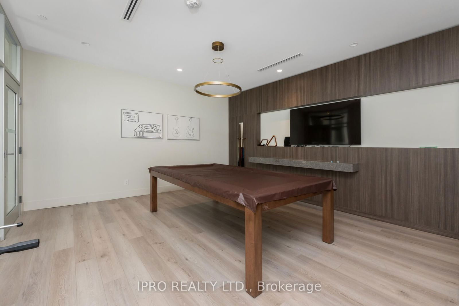 1787 St Clair Ave W, unit 822 for sale - image #33