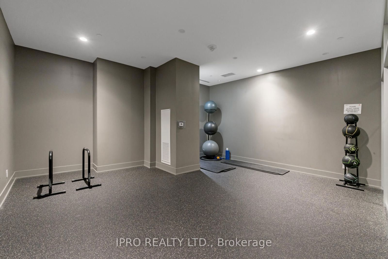 1787 St Clair Ave W, unit 822 for sale - image #37