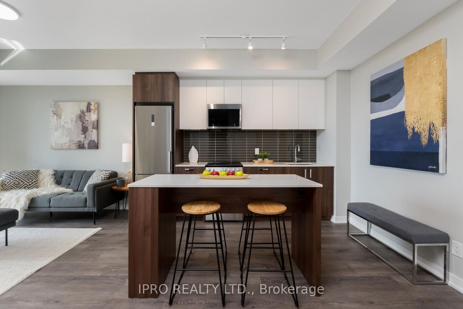 1787 St Clair Ave W, unit 822 for sale - image #4