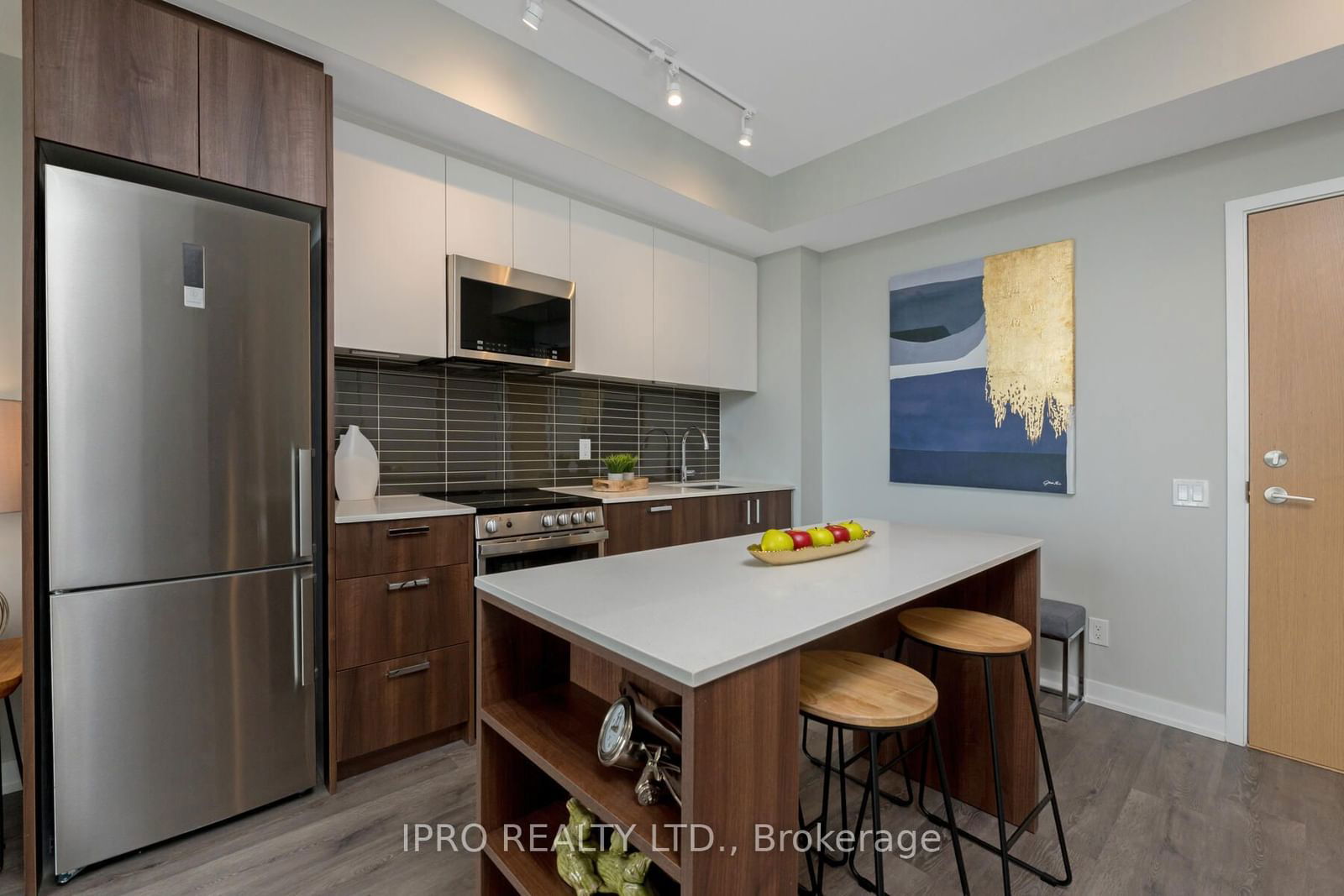 1787 St Clair Ave W, unit 822 for sale - image #6