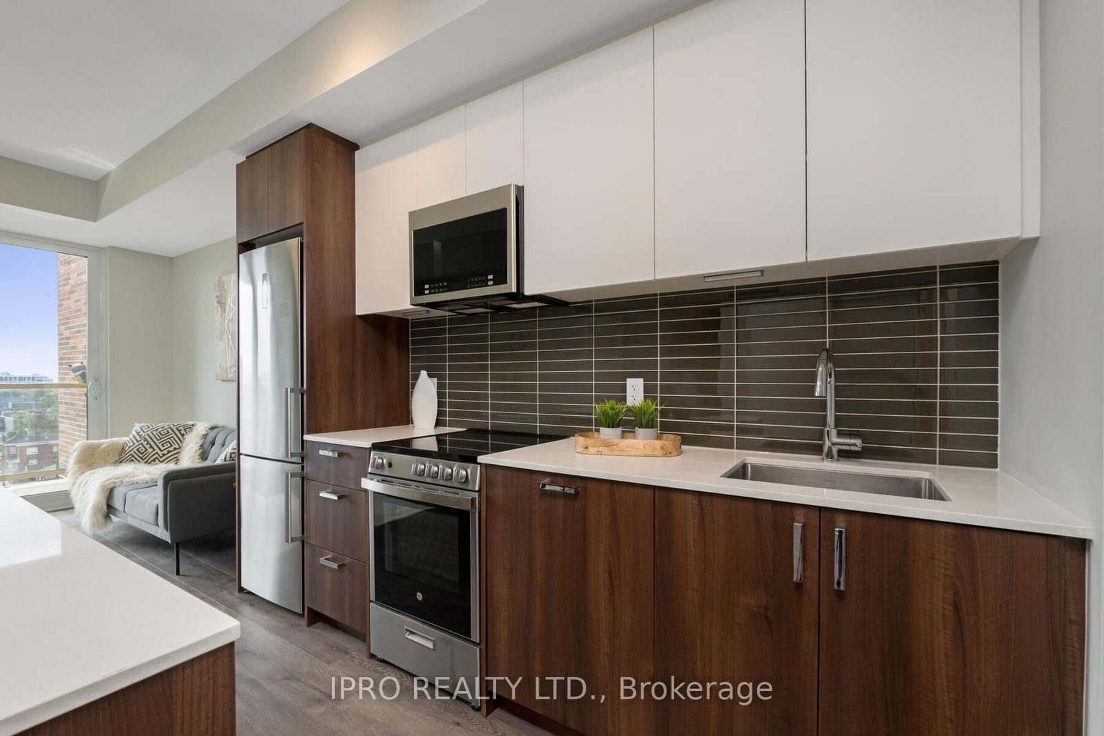 1787 St Clair Ave W, unit 822 for sale