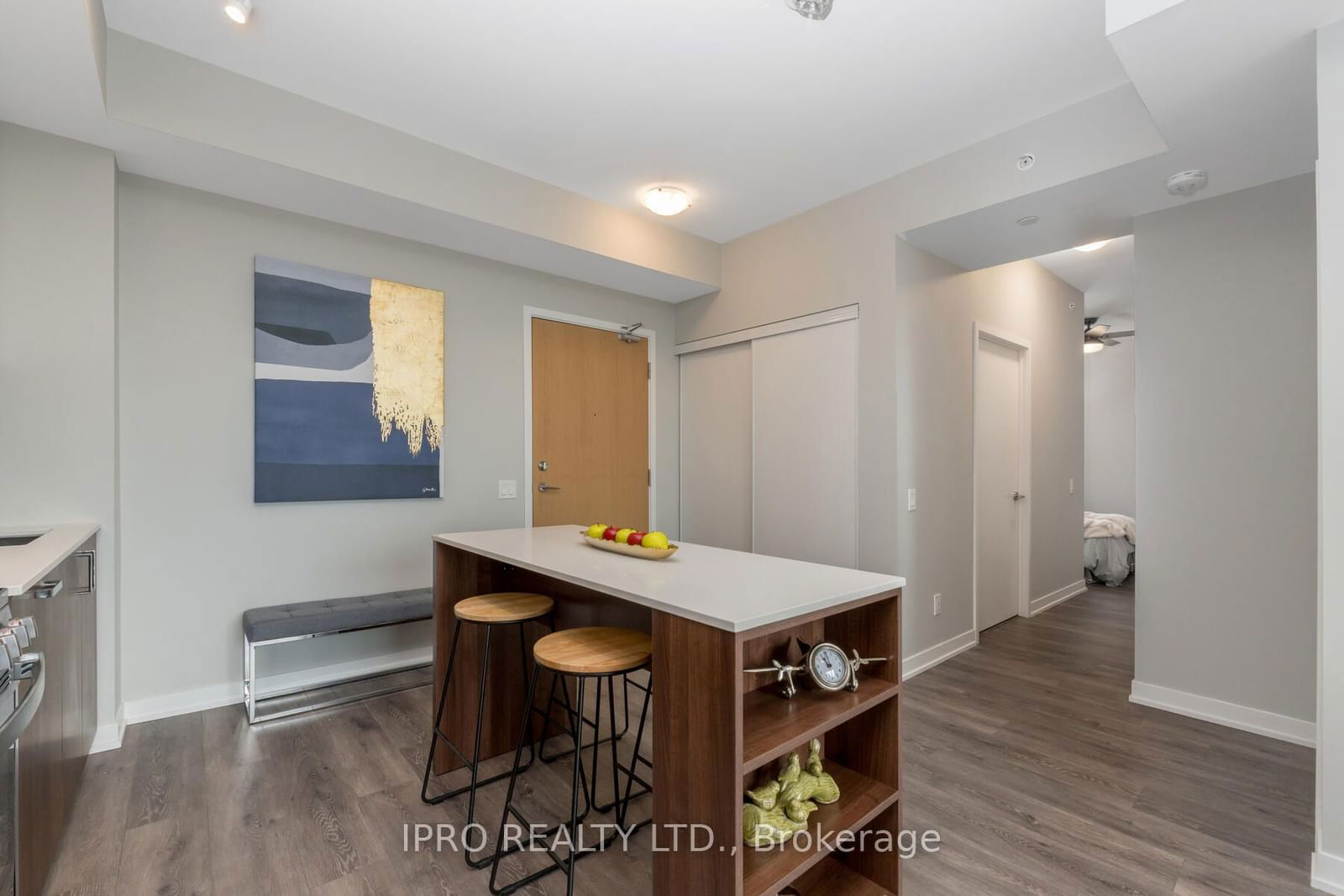 1787 St Clair Ave W, unit 822 for sale - image #9