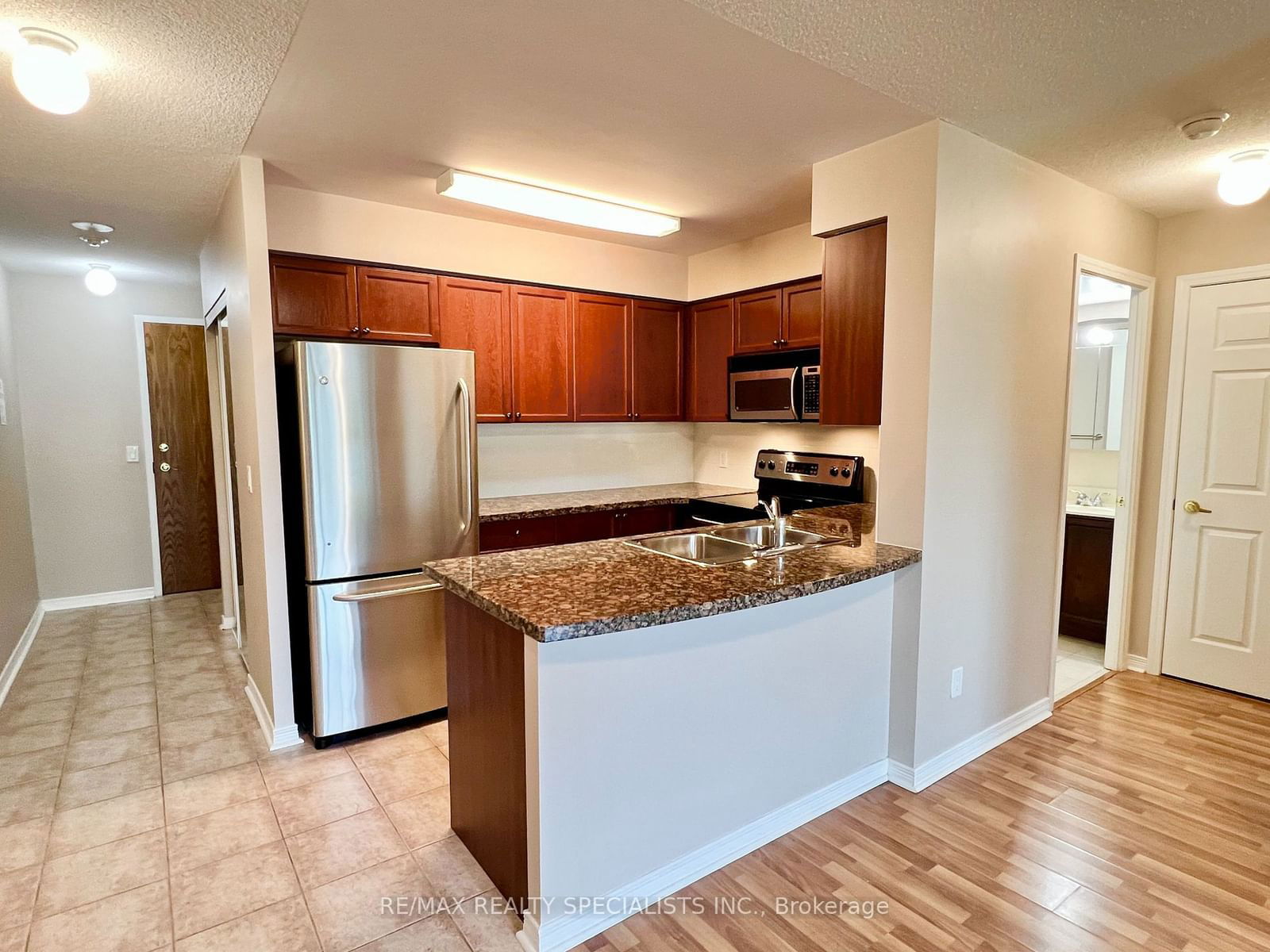 4889 Kimbermount Ave, unit 201 for rent - image #3