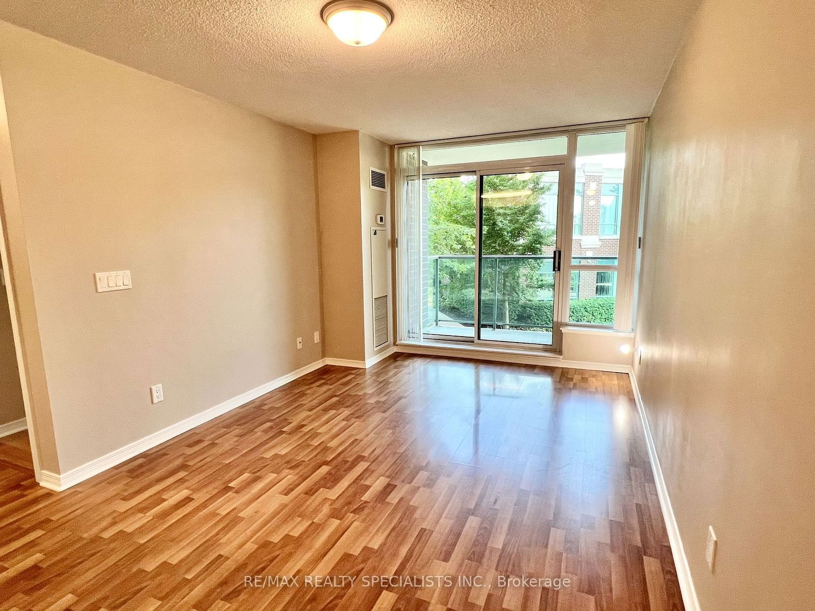 4889 Kimbermount Ave, unit 201 for rent - image #6