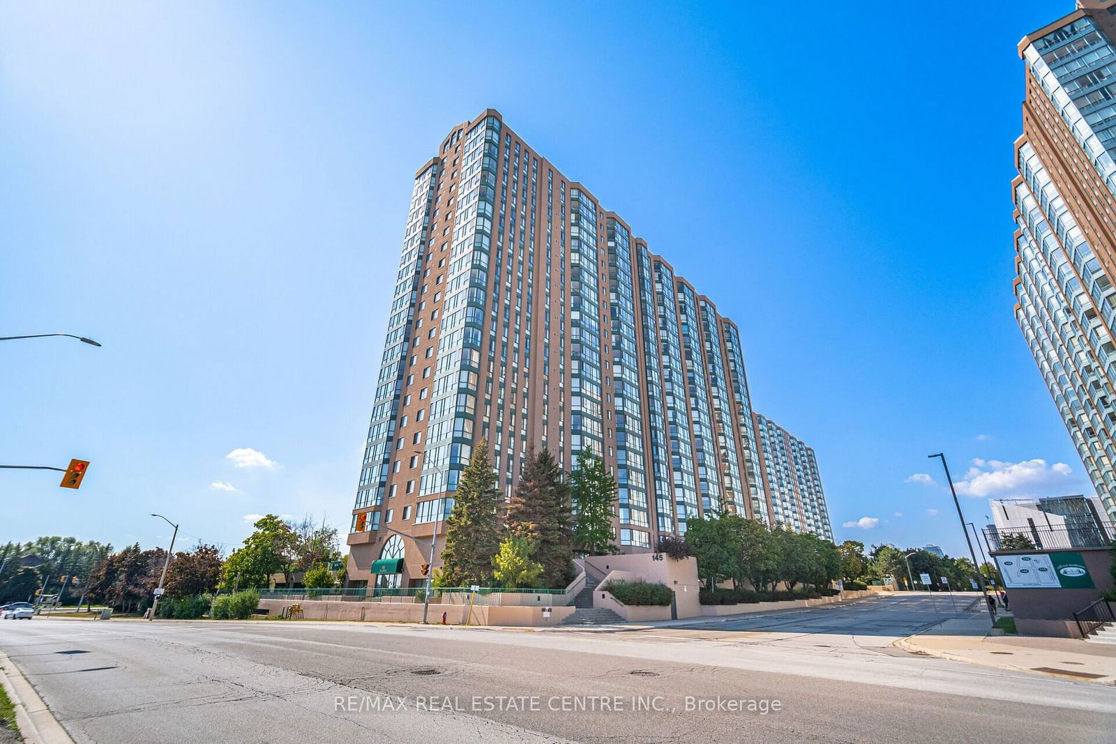 145 Hillcrest Ave, unit 1002 for sale - image #38