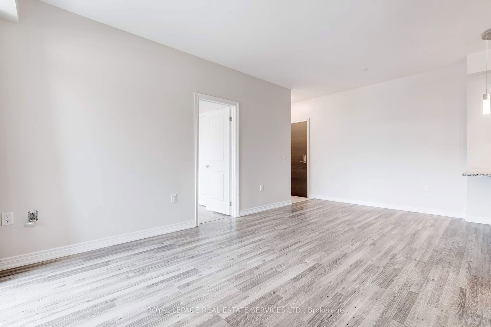 2388 Khalsa Gate, unit 205 for sale - image #16