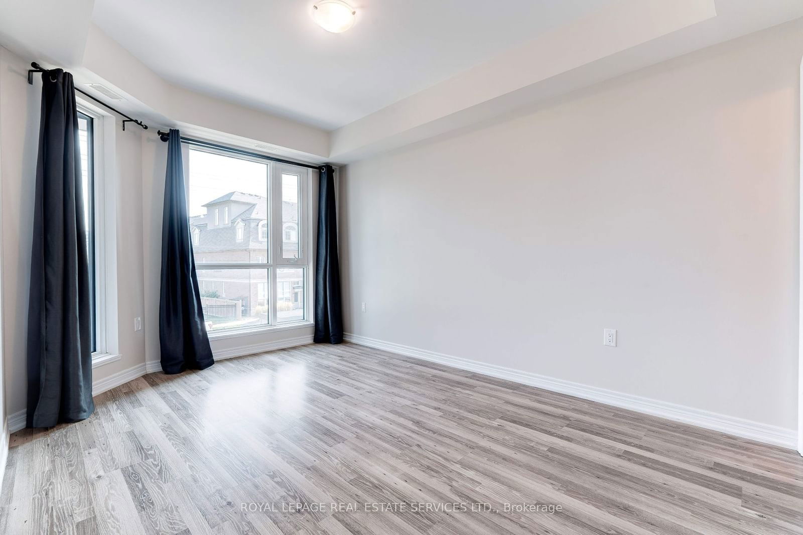 2388 Khalsa Gate, unit 205 for sale - image #18