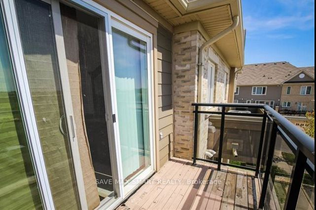 60 Fairwood Circ S for rent  - image #15