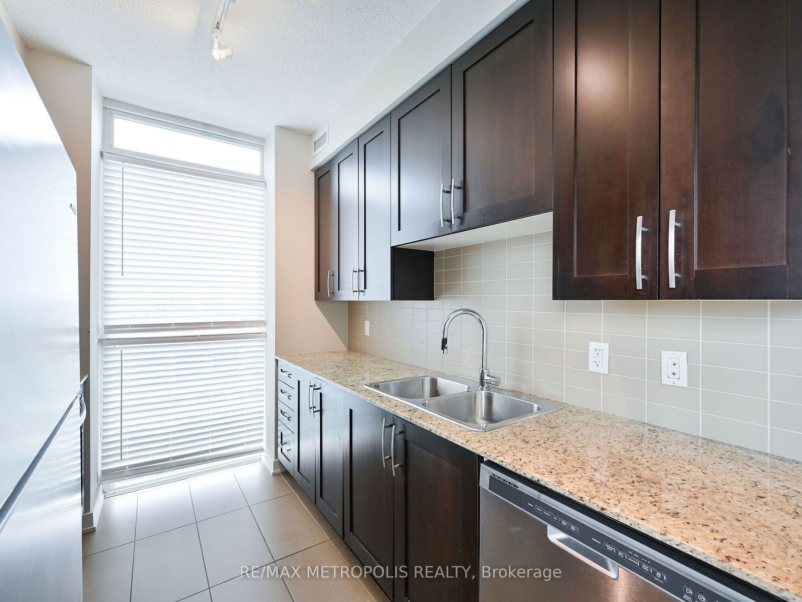 4070 Confederation Pkwy, unit 1004 for rent