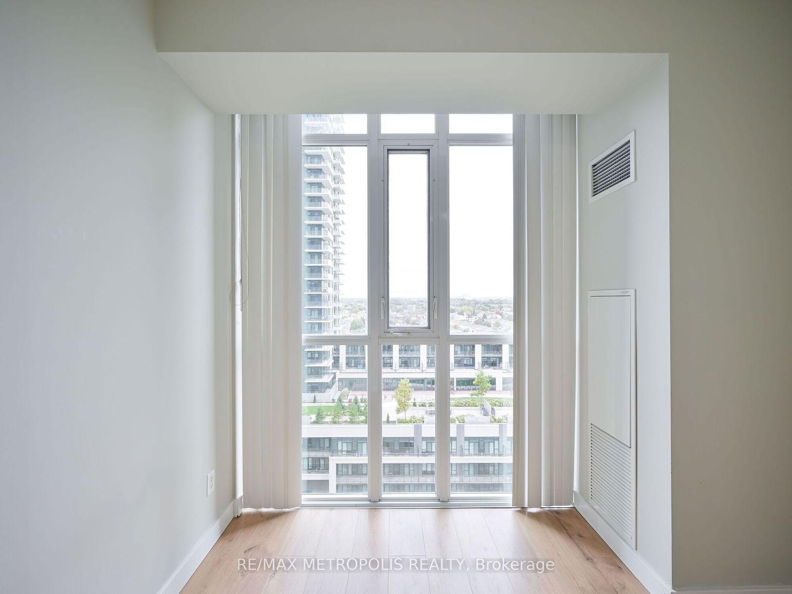 4070 Confederation Pkwy, unit 1004 for rent - image #25