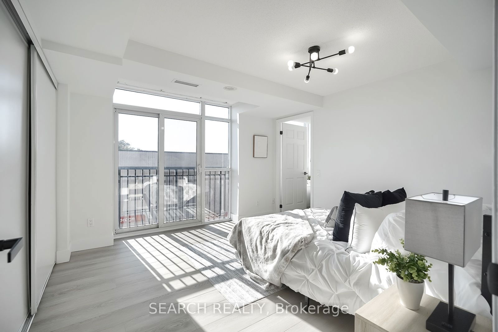 60 Heintzman St, unit 321 for sale - image #23