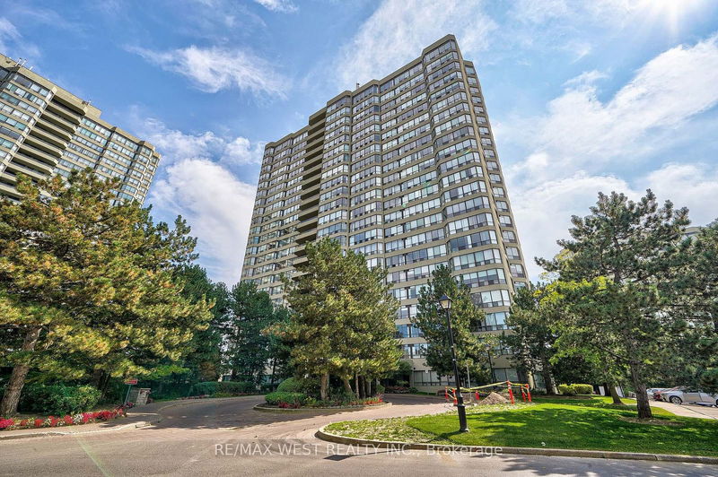 24 Hanover Rd, unit 608 for sale - image #1