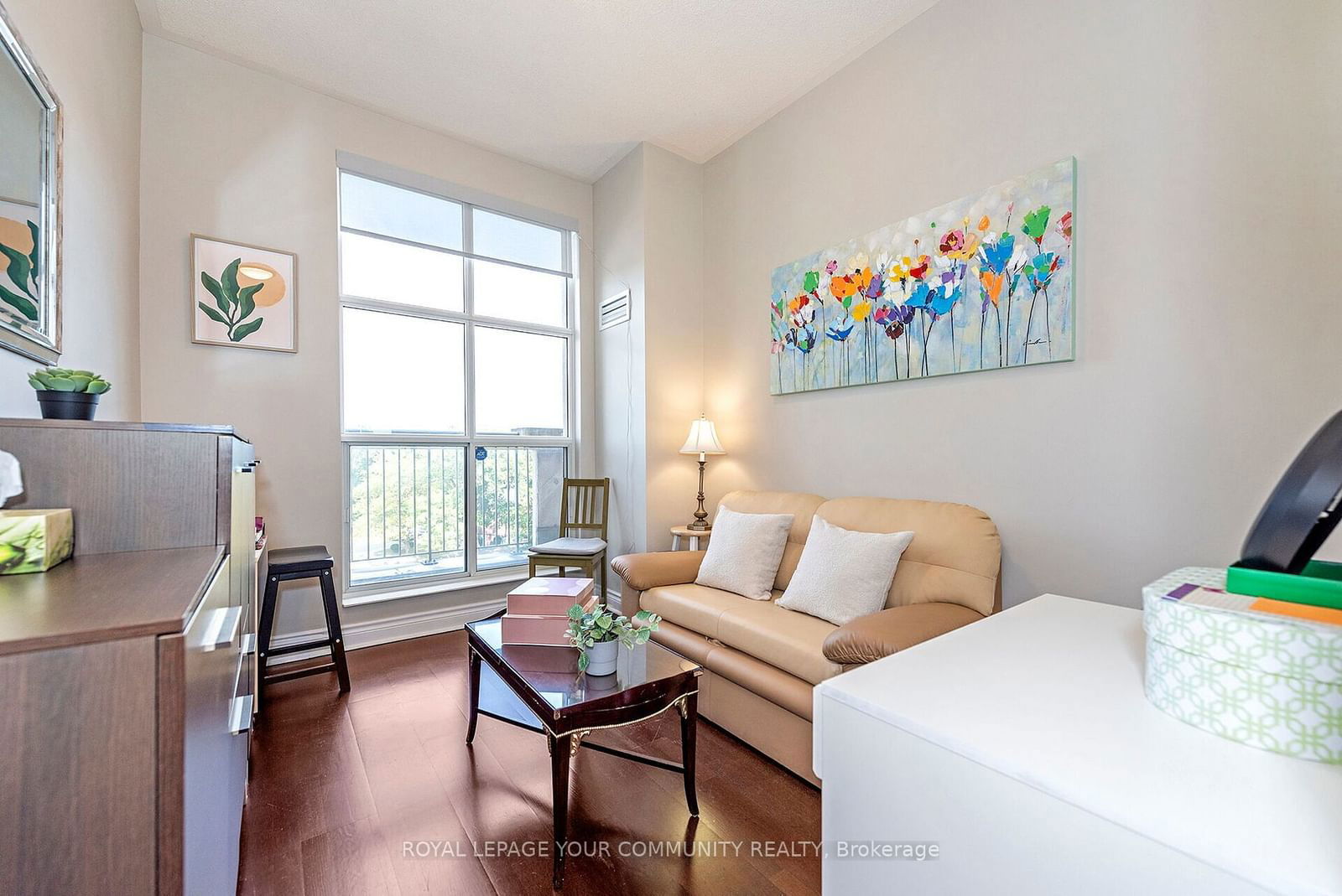 3085 Bloor St W, unit 606 for sale