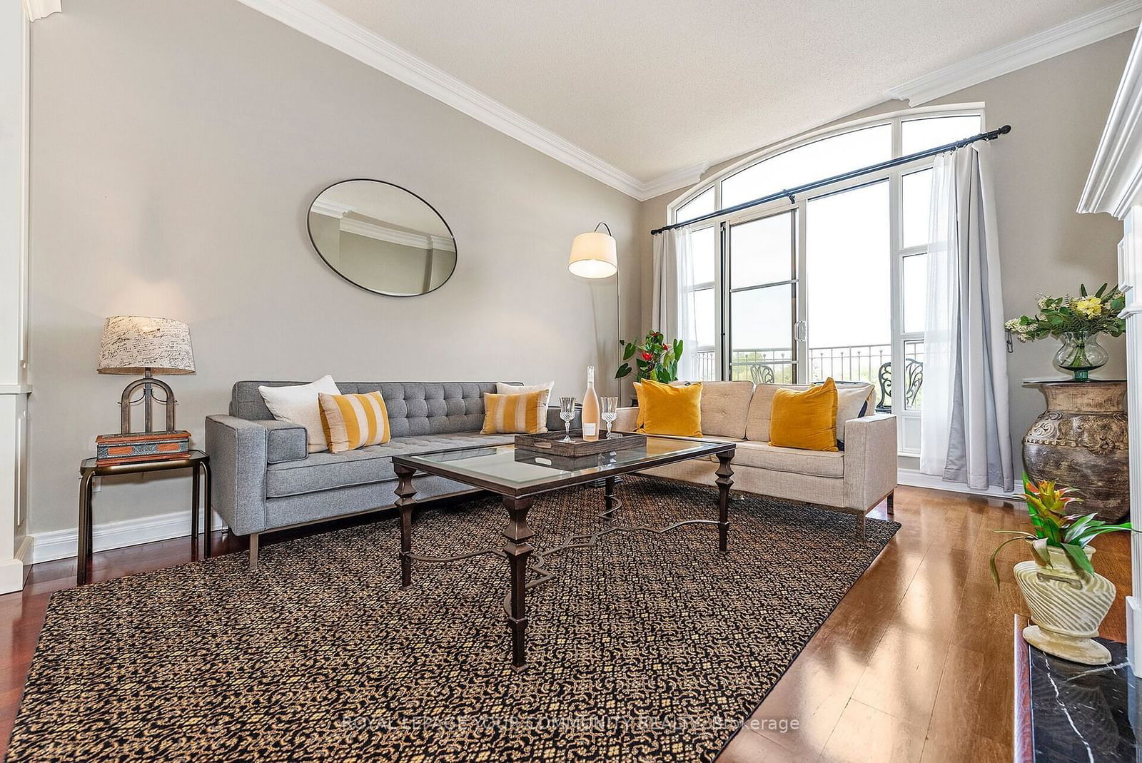 3085 Bloor St W, unit 606 for sale - image #3