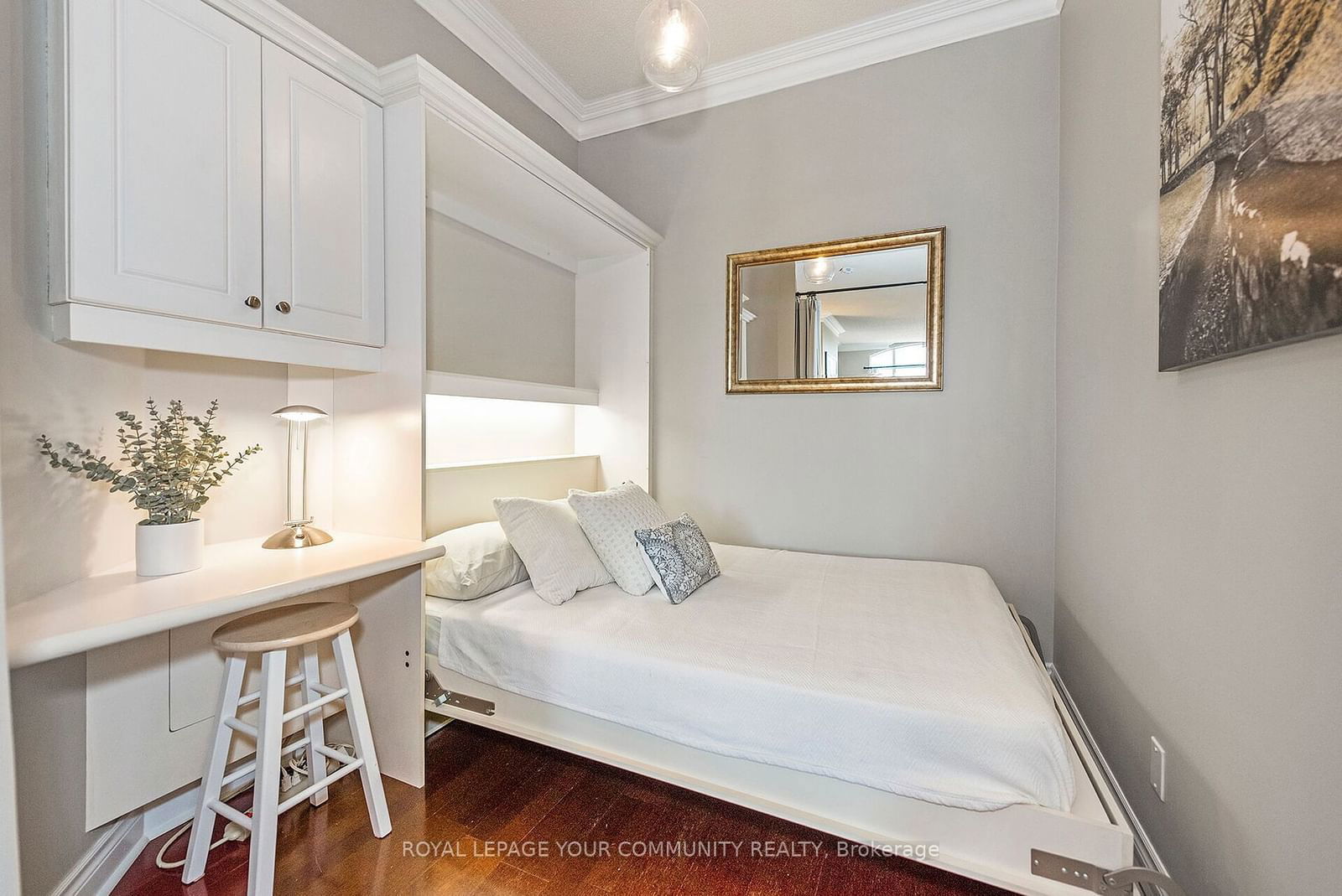 3085 Bloor St W, unit 606 for sale