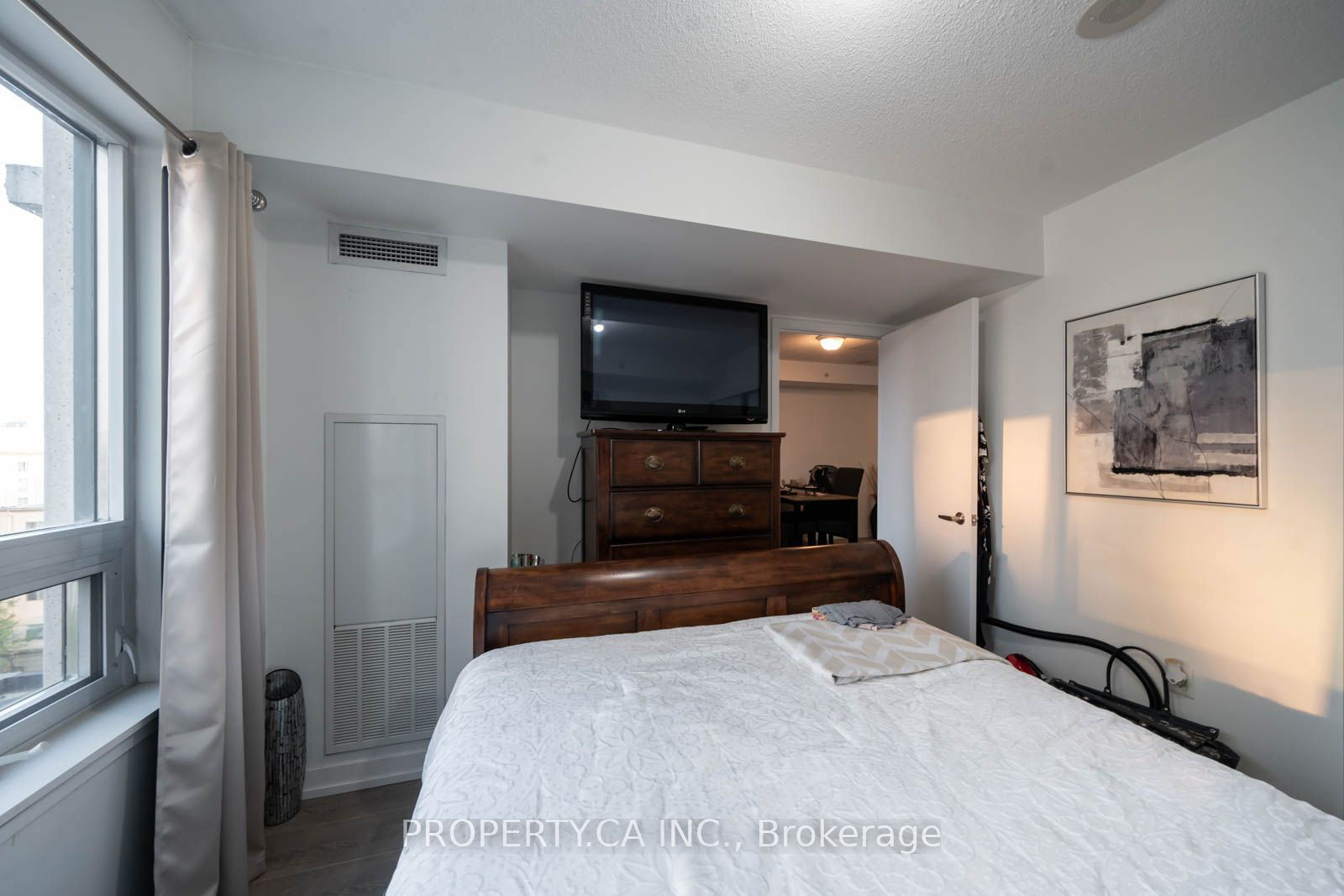 1420 Dupont St, unit 901 for rent