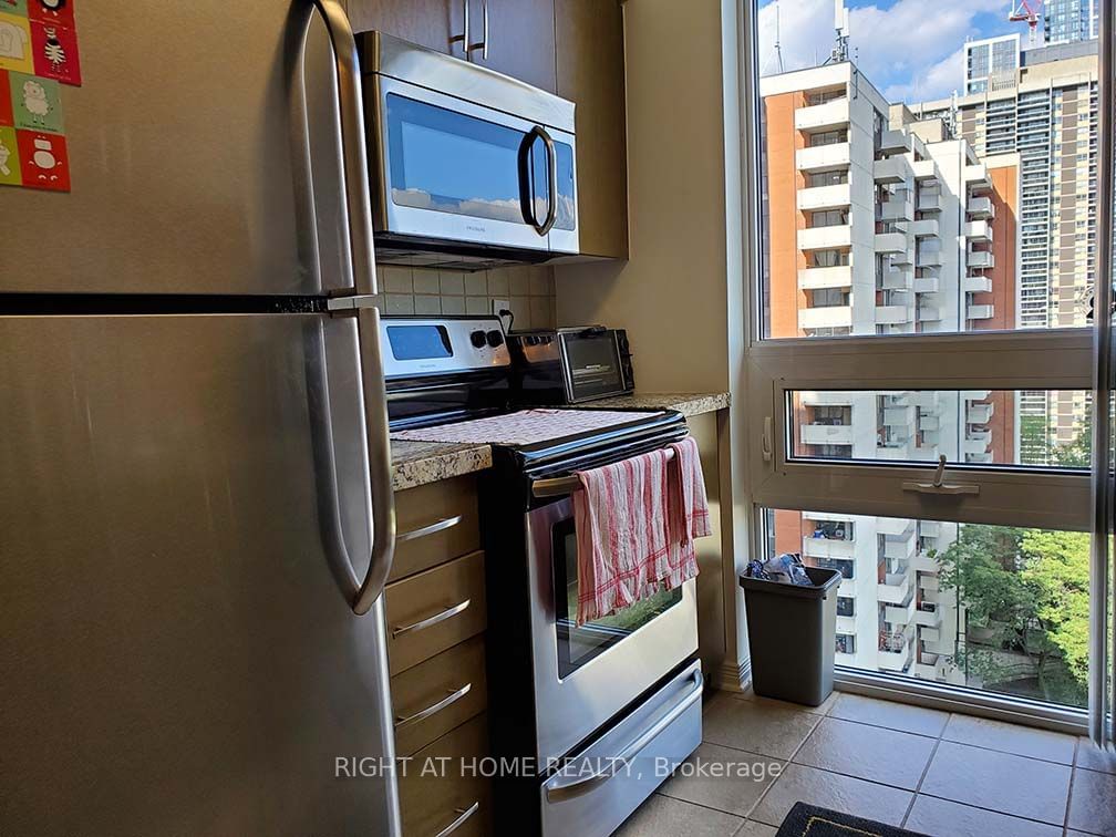 3 Michael Power Pl, unit 1403 for rent