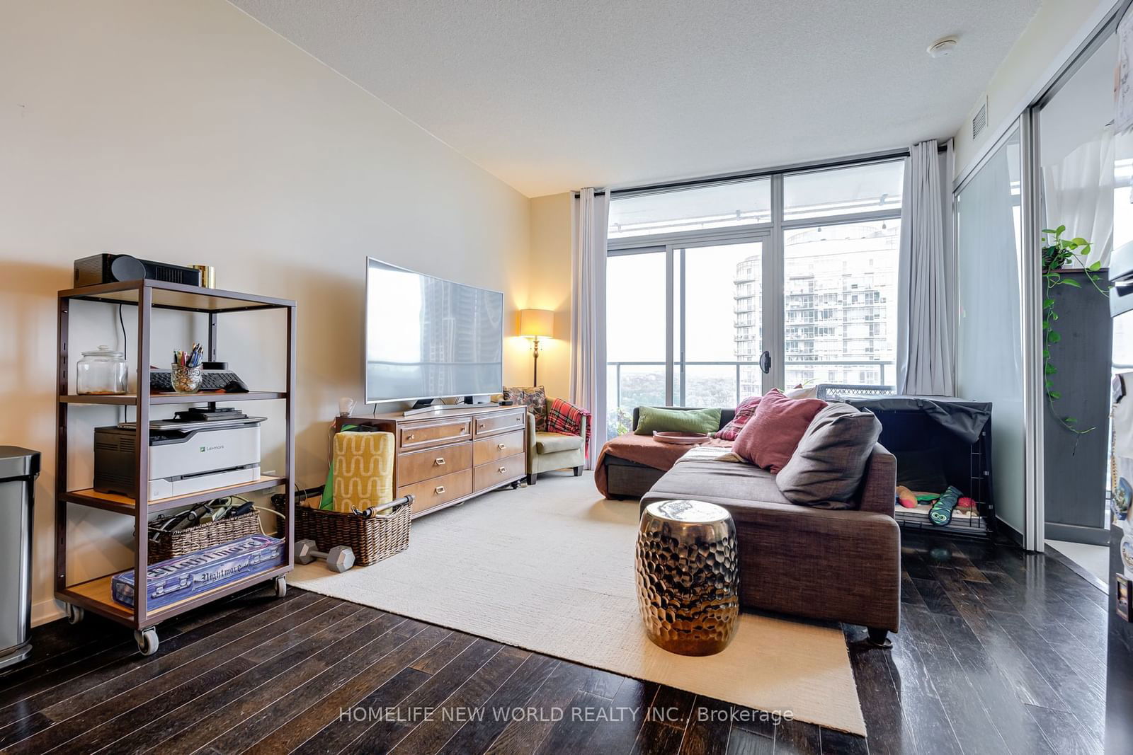 103 The Queensway Ave, unit 2014 for sale