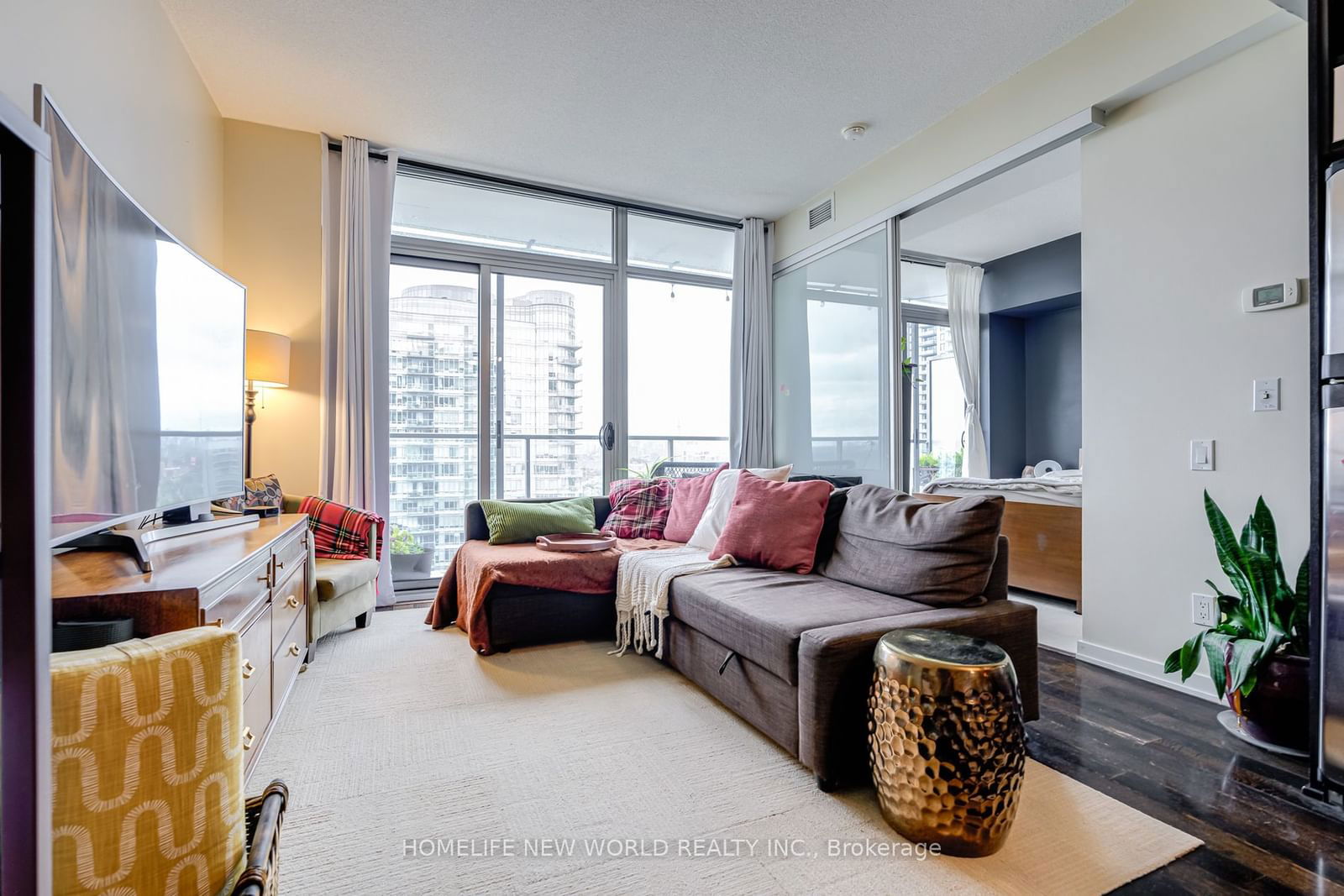 103 The Queensway Ave, unit 2014 for sale - image #9