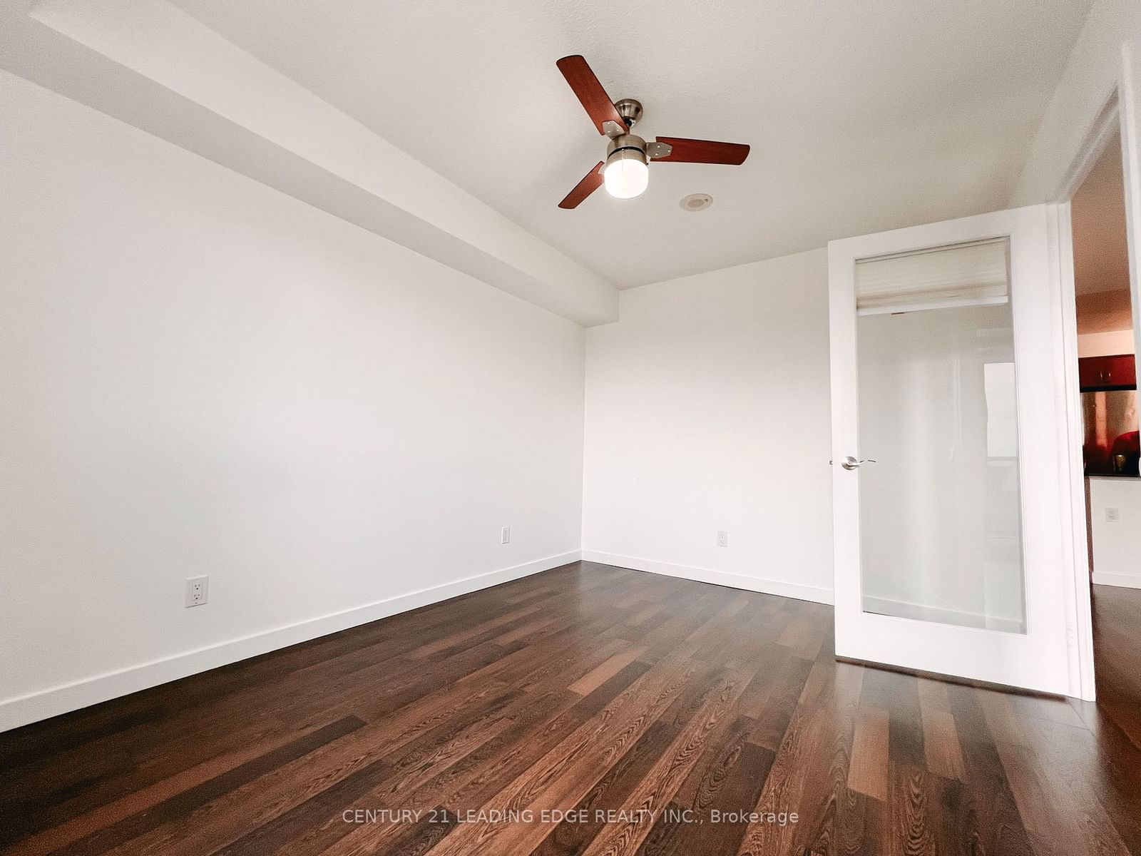 61 Heintzman St, unit 621 for rent - image #8