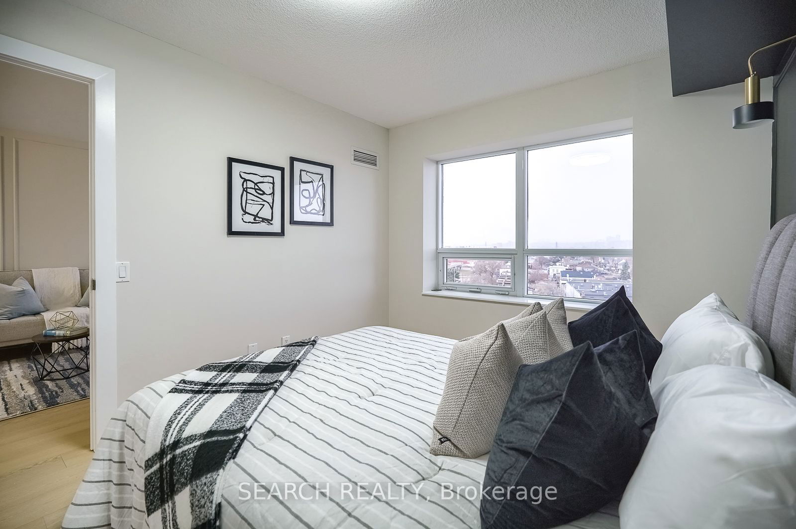 60 Heintzman St, unit 1028 for sale - image #26