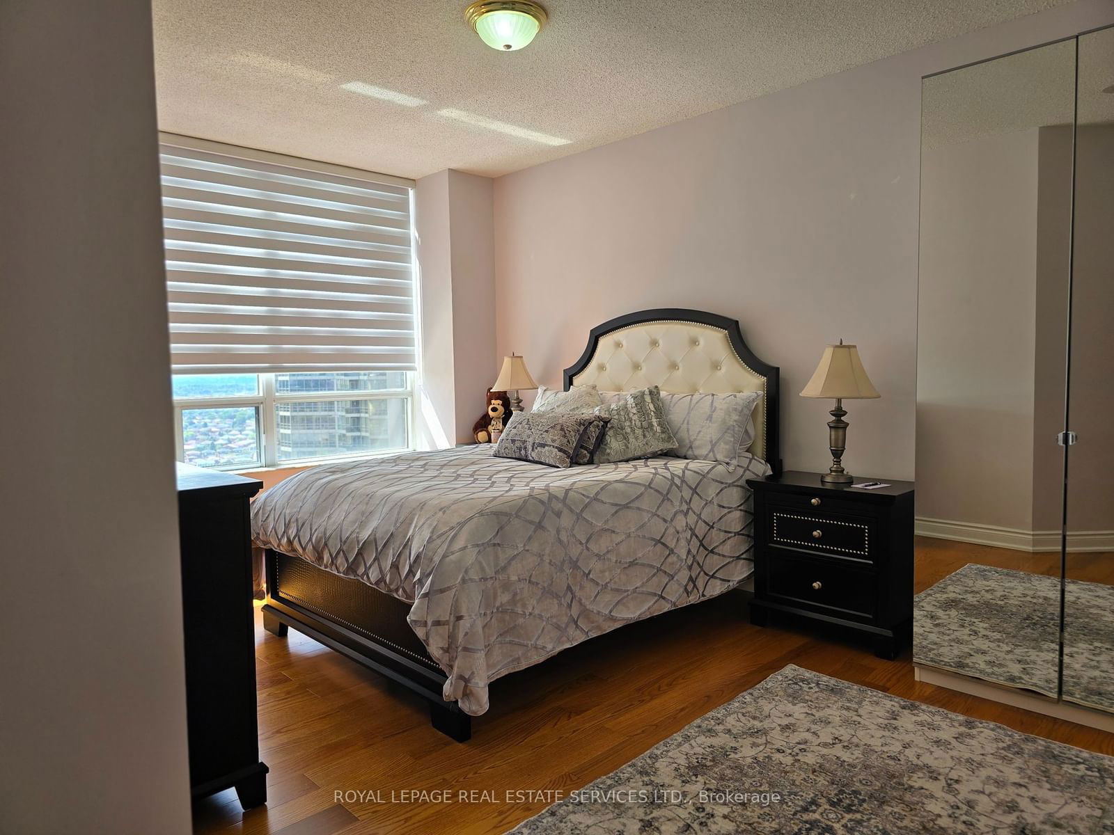 35 Kingsbridge Garden Circ, unit 2701 for rent - image #10