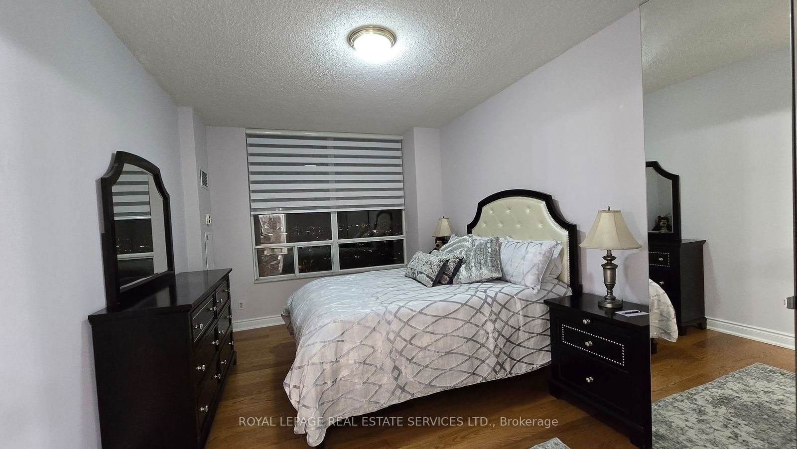 35 Kingsbridge Garden Circ, unit 2701 for rent