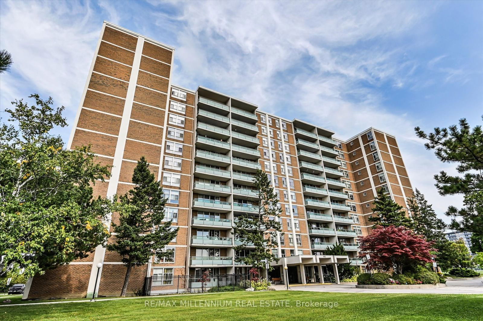 44 Longbourne Dr, unit 1202 for sale - image #1