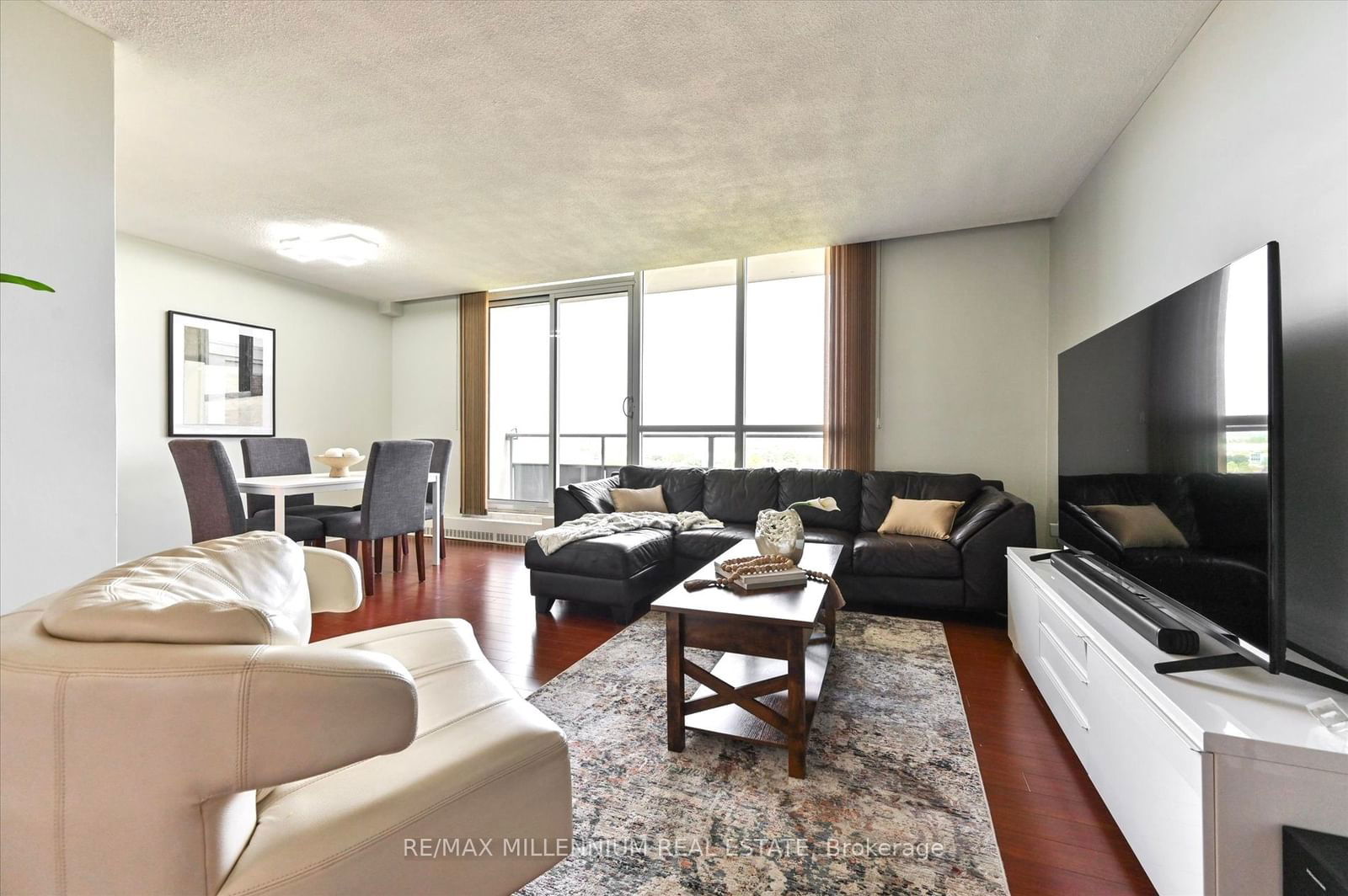 44 Longbourne Dr, unit 1202 for sale - image #8