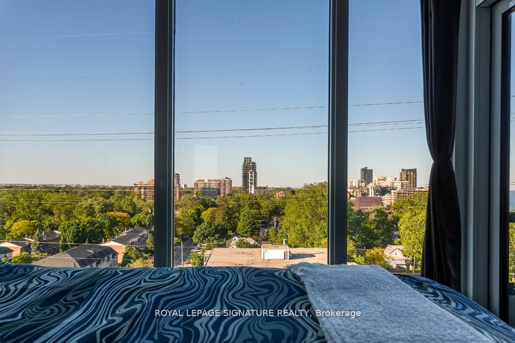 500 Brock Ave, unit 1004 for sale