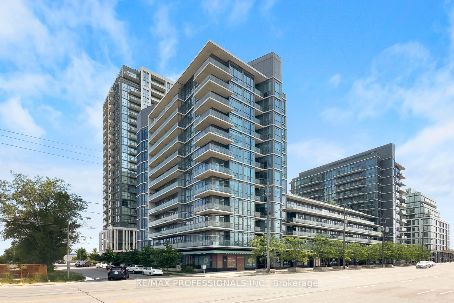 IQ Condos, Etobicoke, Toronto