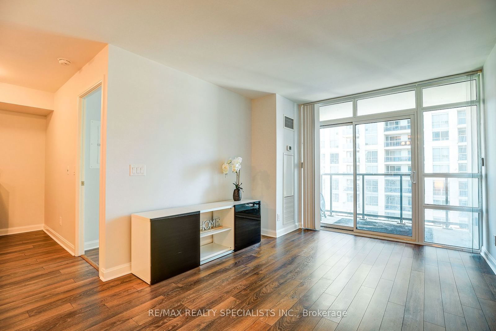 1 Michael Power Pl, unit 1512 for rent