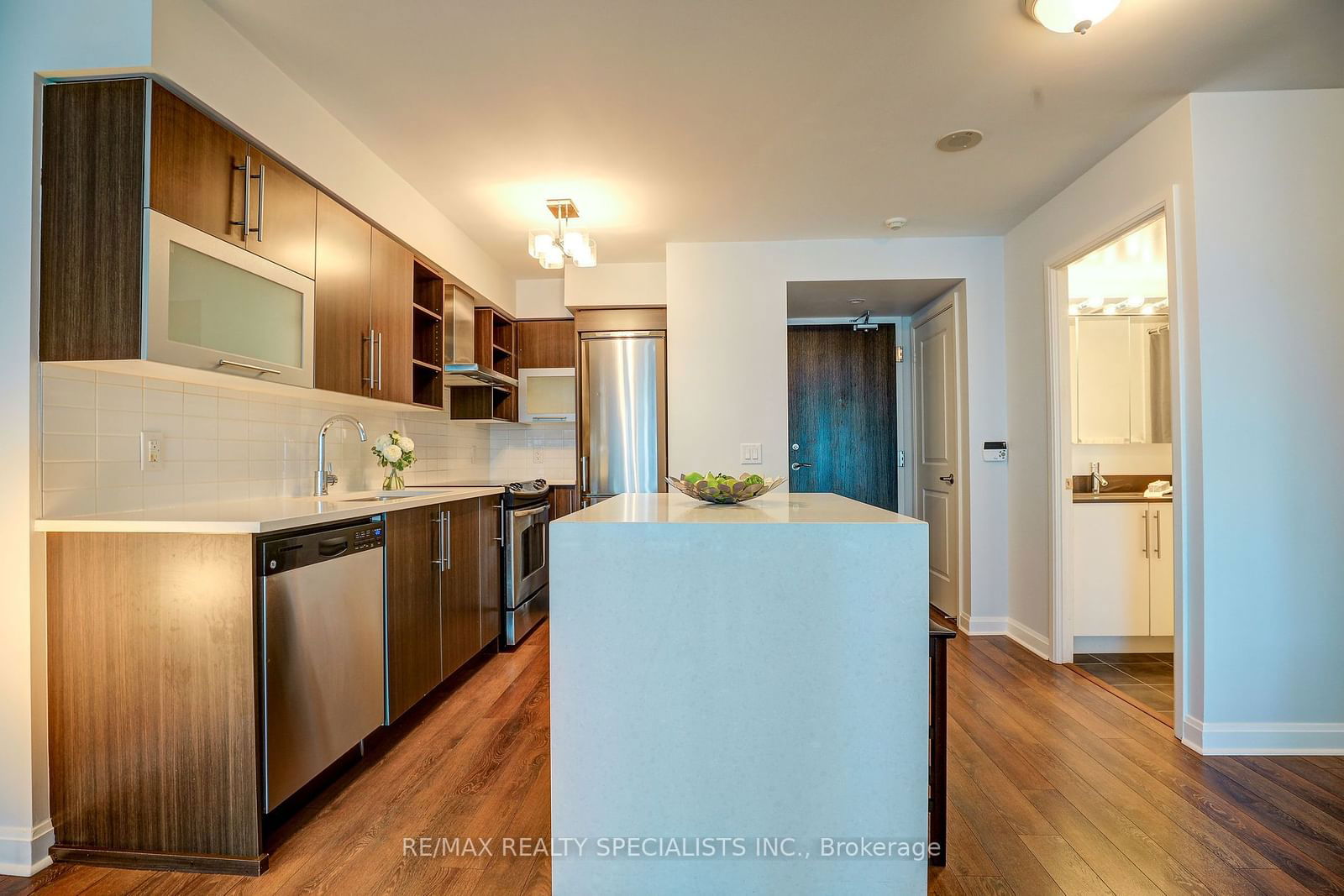 1 Michael Power Pl, unit 1512 for rent - image #8