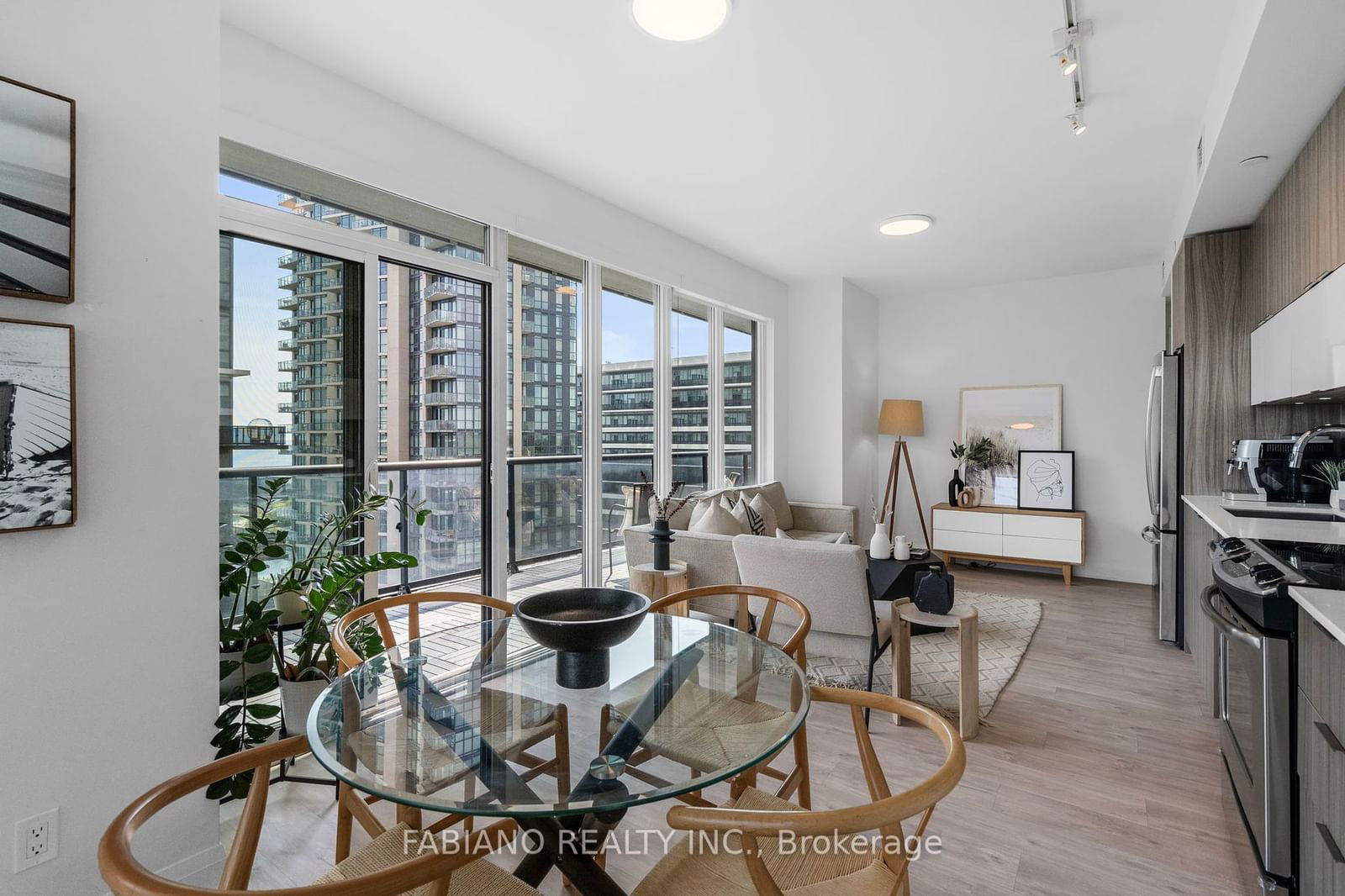 56 Annie Craig Dr, unit 1402 for sale - image #10