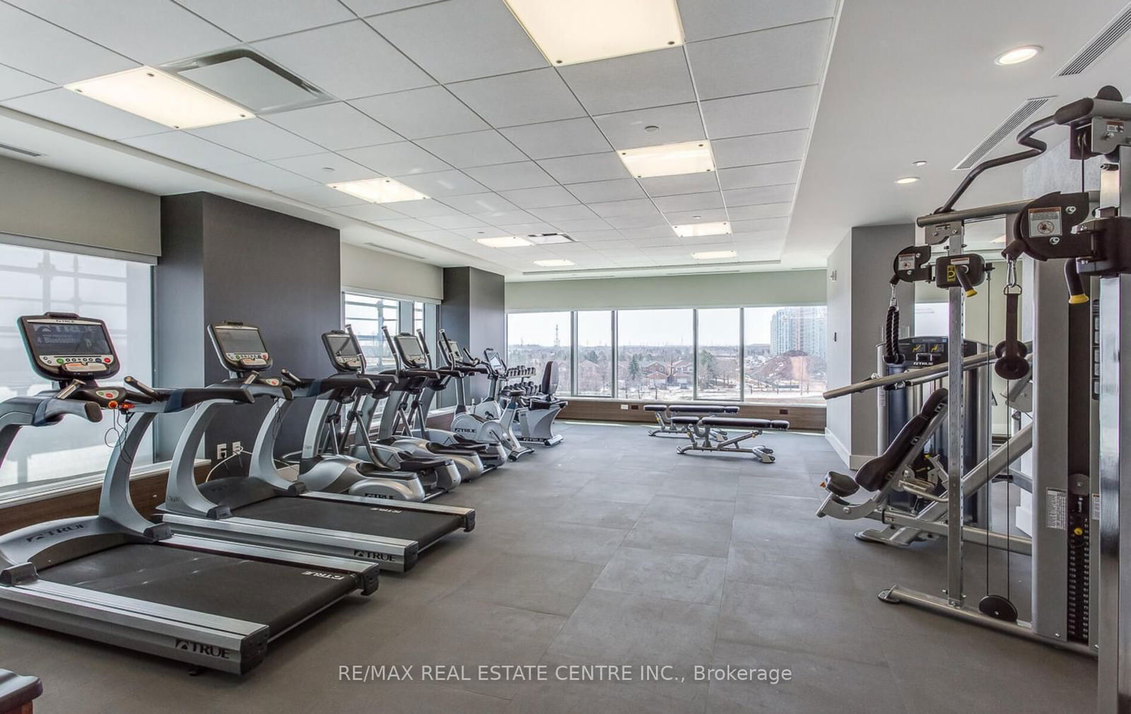 2560 Eglinton Ave W, unit PH03 for sale - image #35