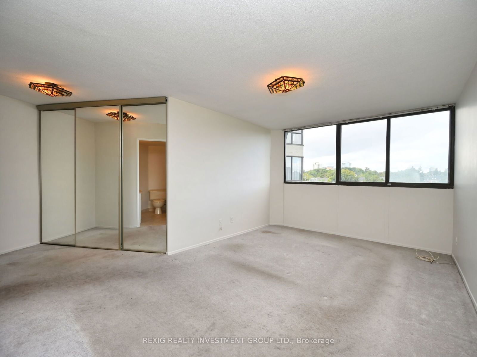 1333 Bloor St, unit 419 for rent - image #16