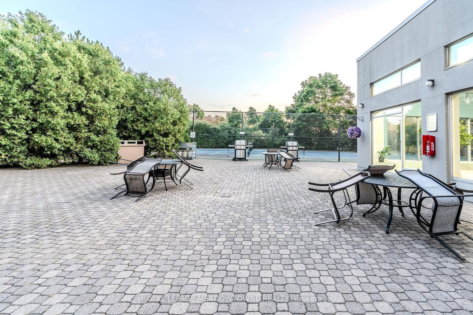 50 Kingsbridge Garden Circ, unit 206 for sale