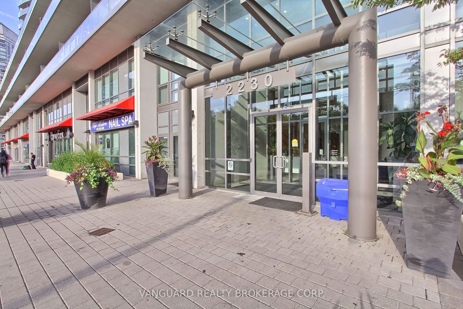 2230 Lake Shore Blvd W, unit TH3 for sale