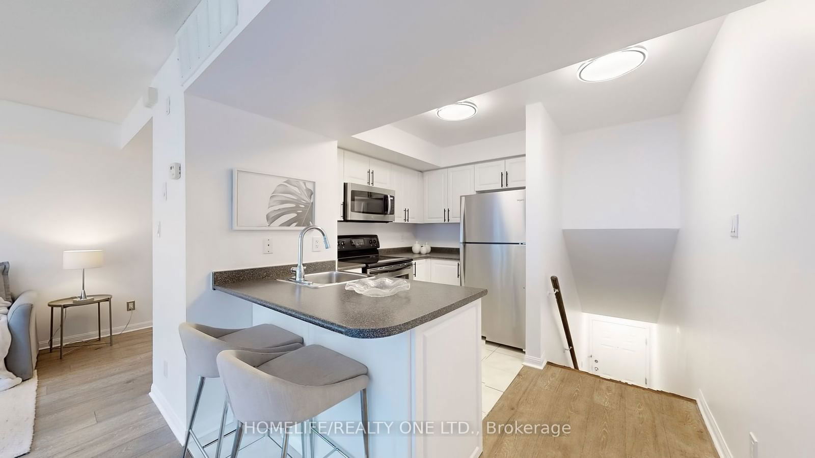 16 Laidlaw St, unit TH#914 for sale - image #8